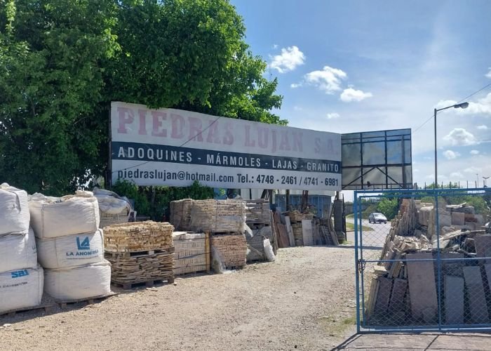 corralon de piedras y materiales para construccion